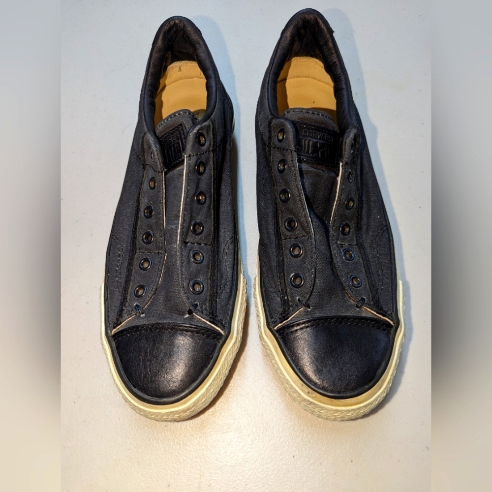 Converse John Varvatos Black tieless shoes size 8